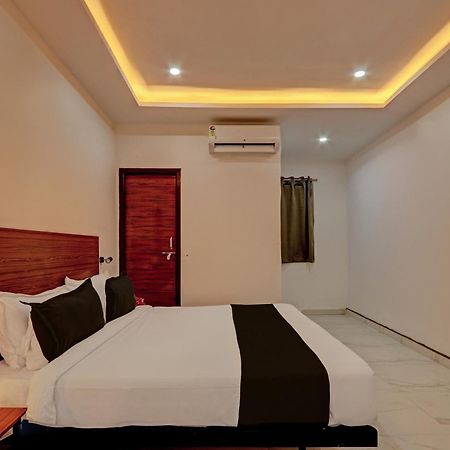 Hotel O Outer Inn Hyderabad Exterior foto